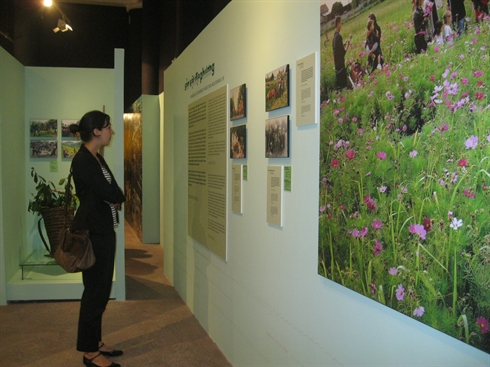 Expo «traditions de fêtes en val-de-marne et à yên bai» à hanoi